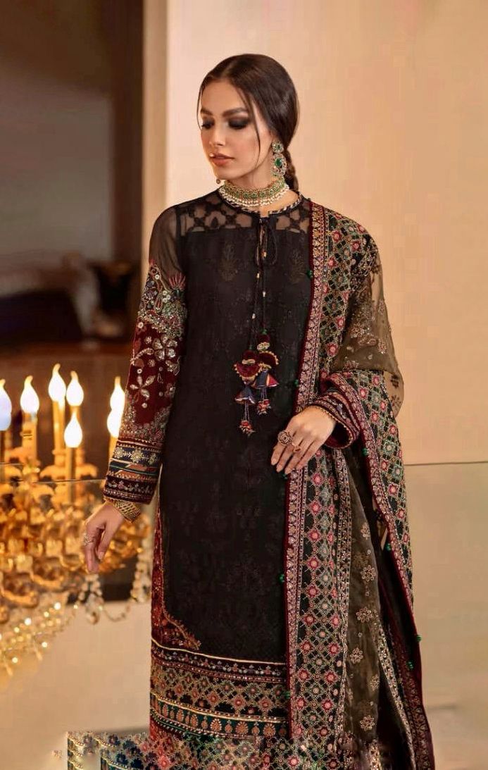 BAROOQUE LAWN EMBROIDERY DRESS 3 PIECE UNSTITCHED