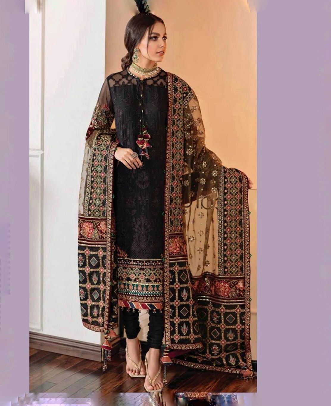 BAROOQUE LAWN EMBROIDERY DRESS 3 PIECE UNSTITCHED