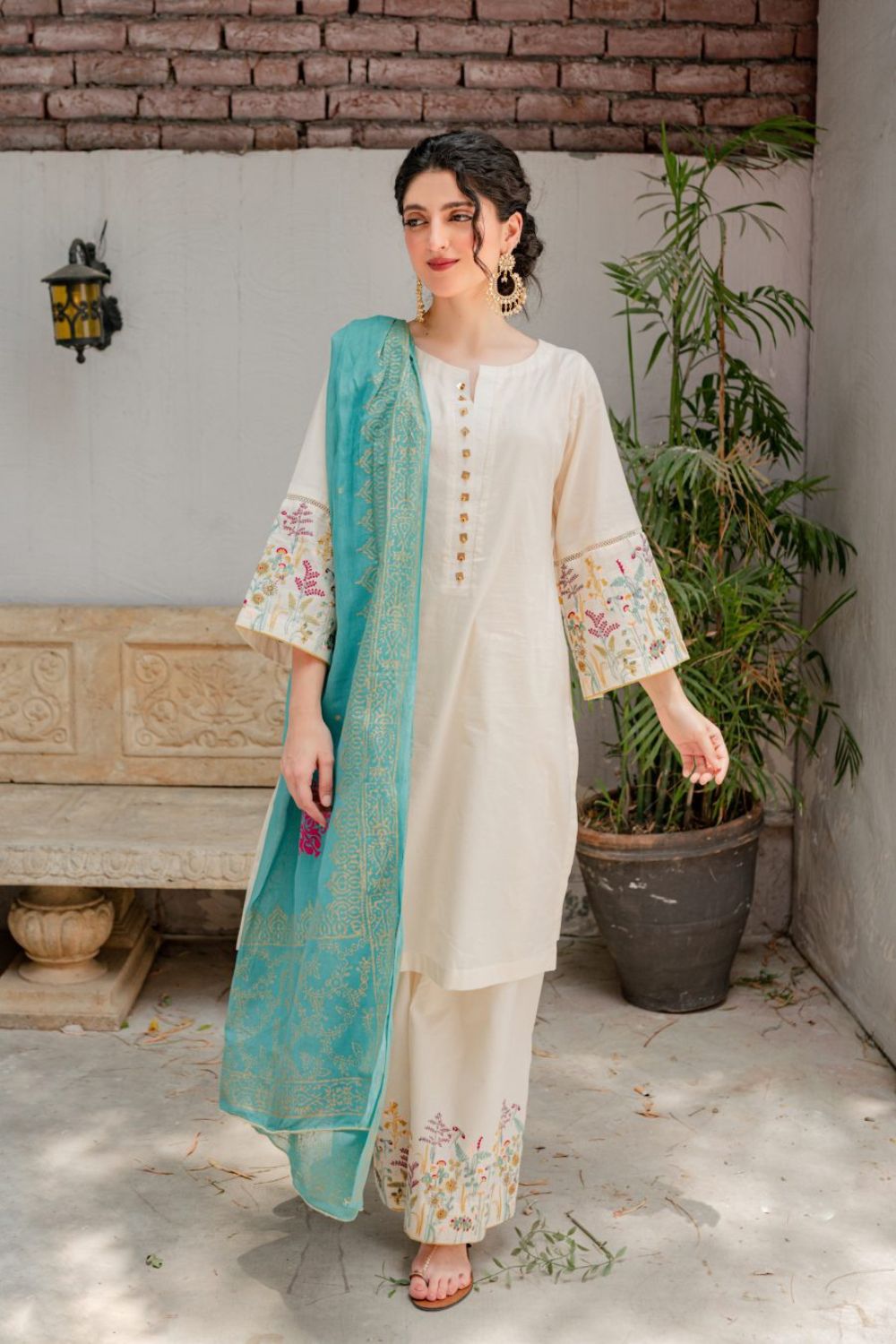 KHADDI EID COLLECTION LAWN EMBROIDERY DRESS 3 PIECE UNSTITCHED